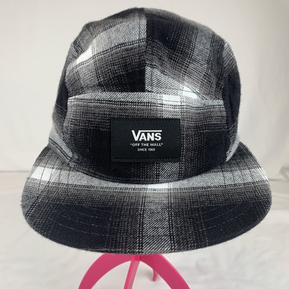 Vans Off The Wall Davis 5 Panel Black Grey White Plaid Strapback Cap